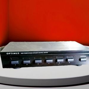 Optimus 6 way speaker hub cat. No. 40-241